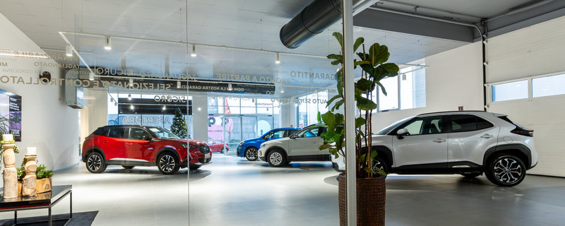 dealer showroom